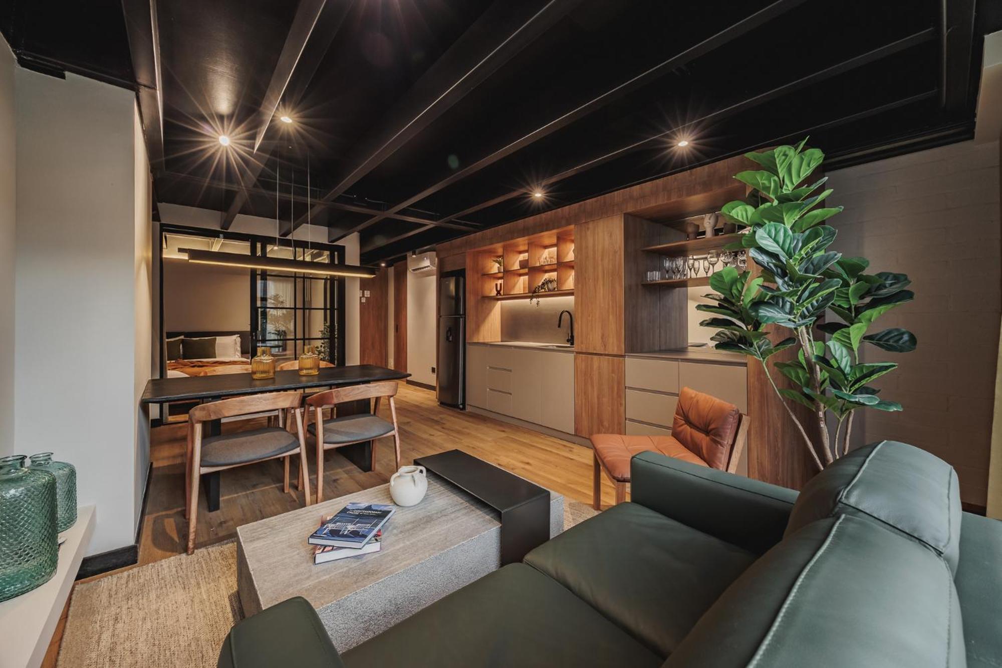 H10 - Provenza Apartment *