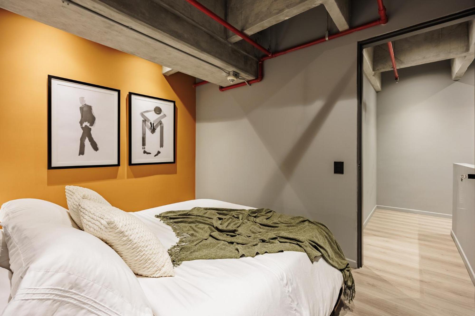 H10 - Provenza Apartment