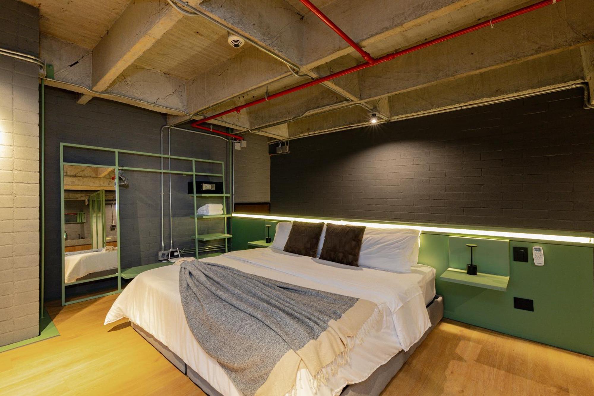 H10 - Provenza Apartment *