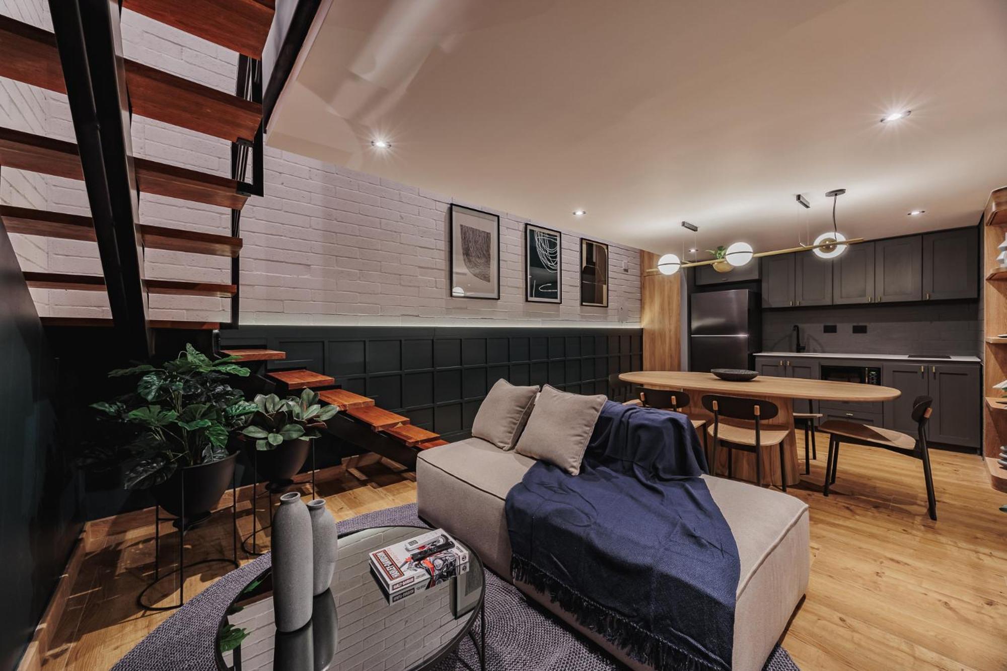 H10 - Provenza Apartment