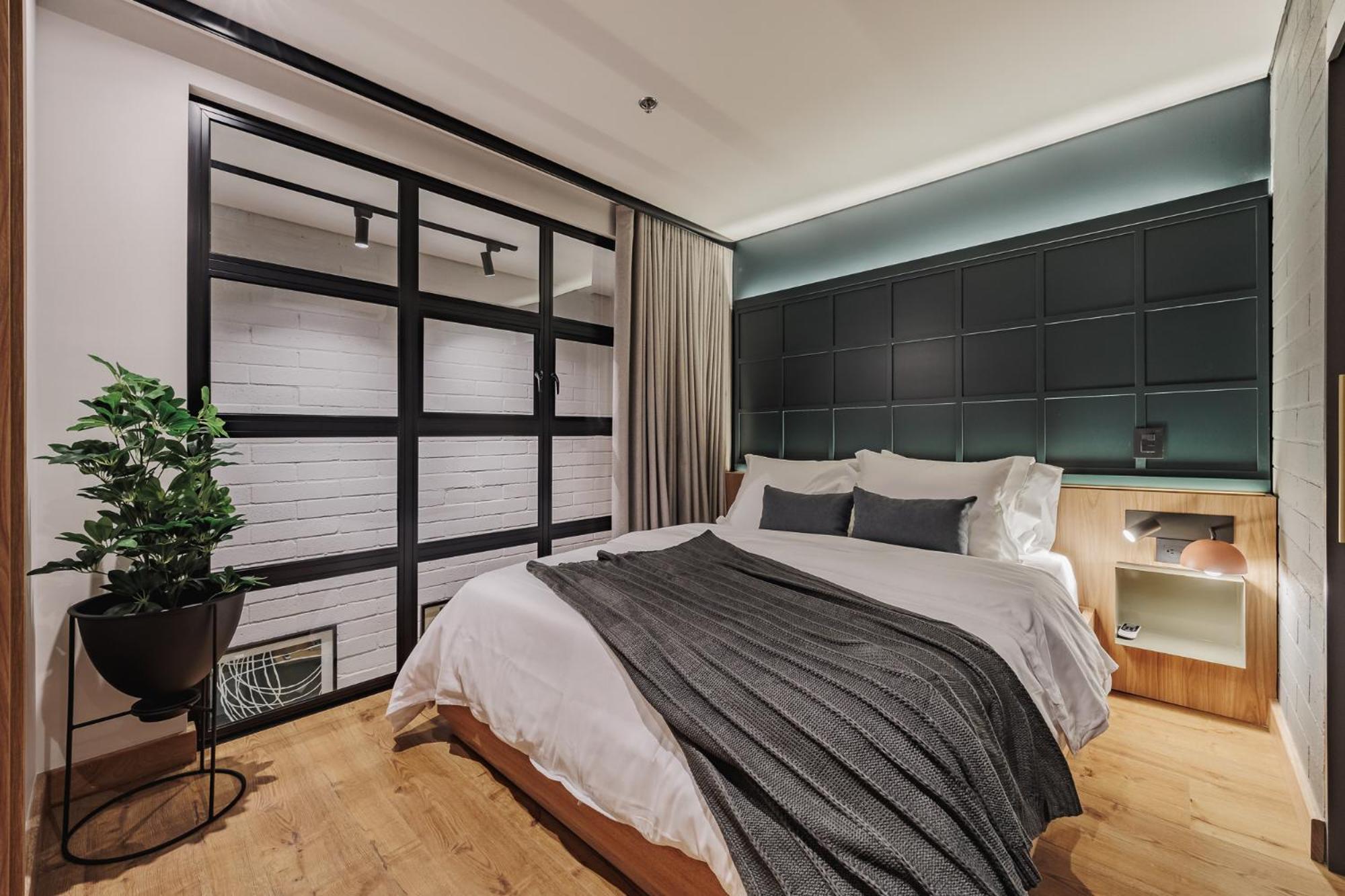 H10 - Provenza Apartment *